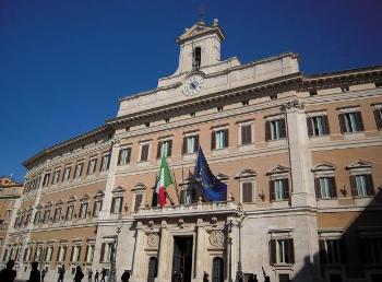 2013-03 Onorevole cerca bilocale zona Montecitorio