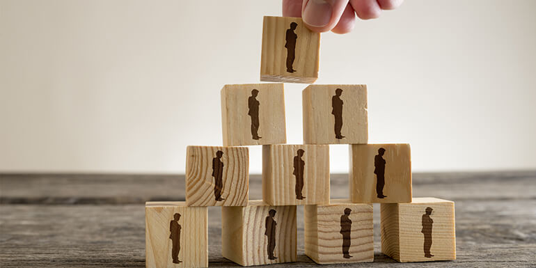ruolo-agente-immobiliare-via-le-incompatibilità