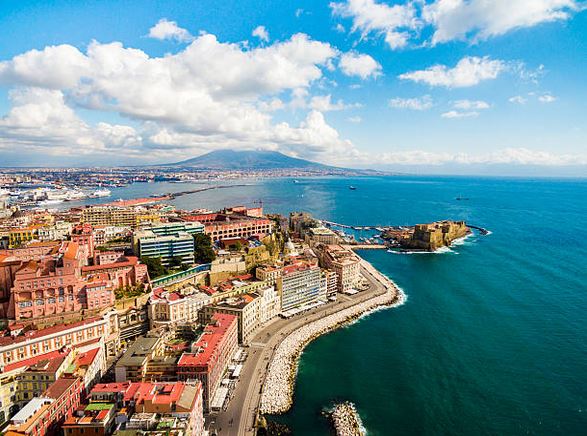 Dati immobiliari affitto e vendita a Napoli